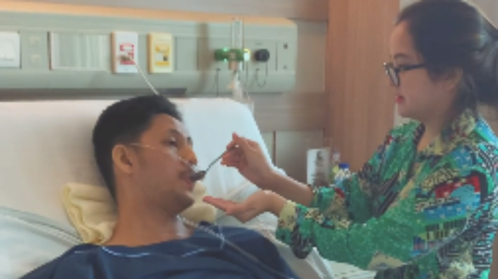 Potret Tasya Kamila dampingi Randi Bachtiar berjuang lawan kanker