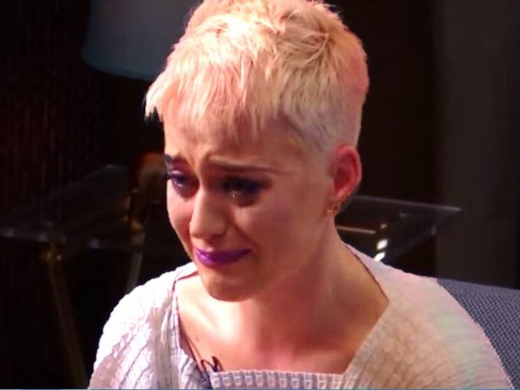 katy-perry-crying-and-pregnant-american-