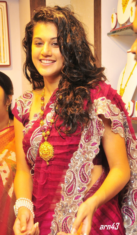 tapsee08 (61)