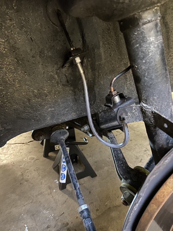 E9E2A560-972B-458A-921F-531950BA58FE