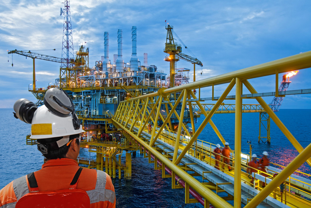 Oil and gas energy infrastructure