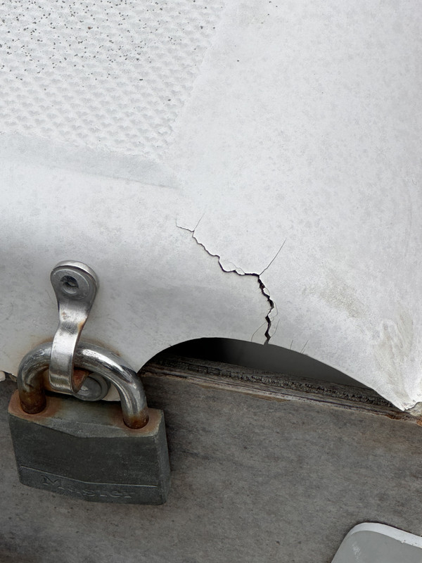 3DC67E2E-F186-4125-81C3-B227556672C7