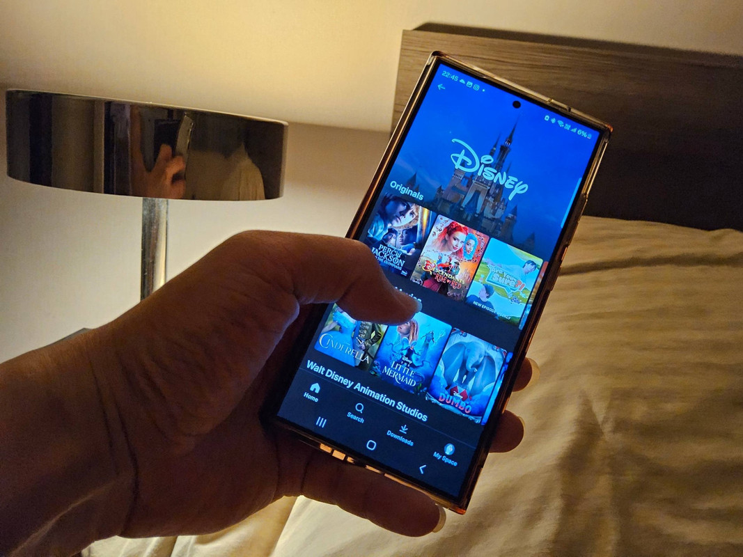 Pic3_ลูกค้าเอไอเอสรับชมคอนเทนต์ Disney  Hotstar สนุก คุ้ม 1 ปีเต็มในราคาเดิม 799 บาท