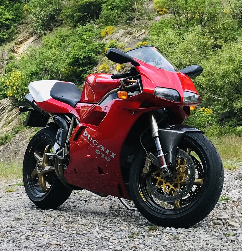 562F27D7-FD3B-4D58-A5C9-DA2525875085