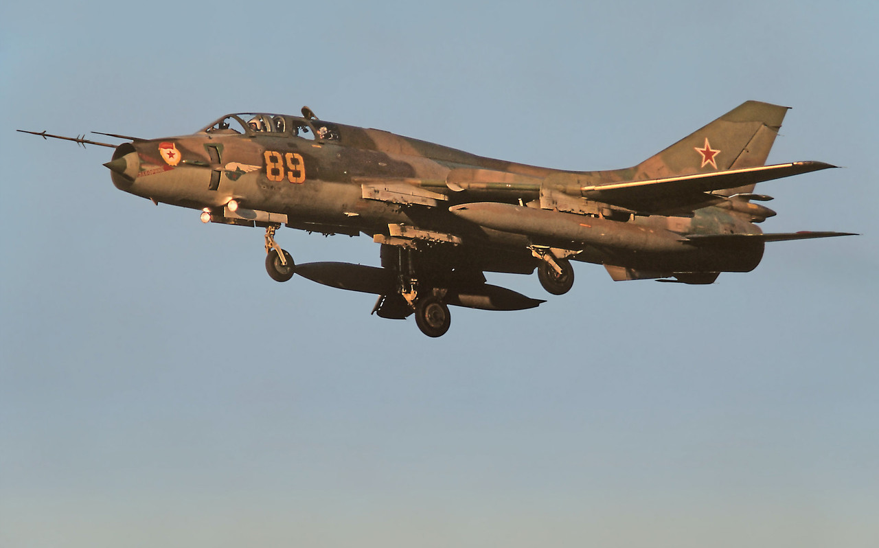 20 GvAPIB Su-17UM3 89 yellow (3)b