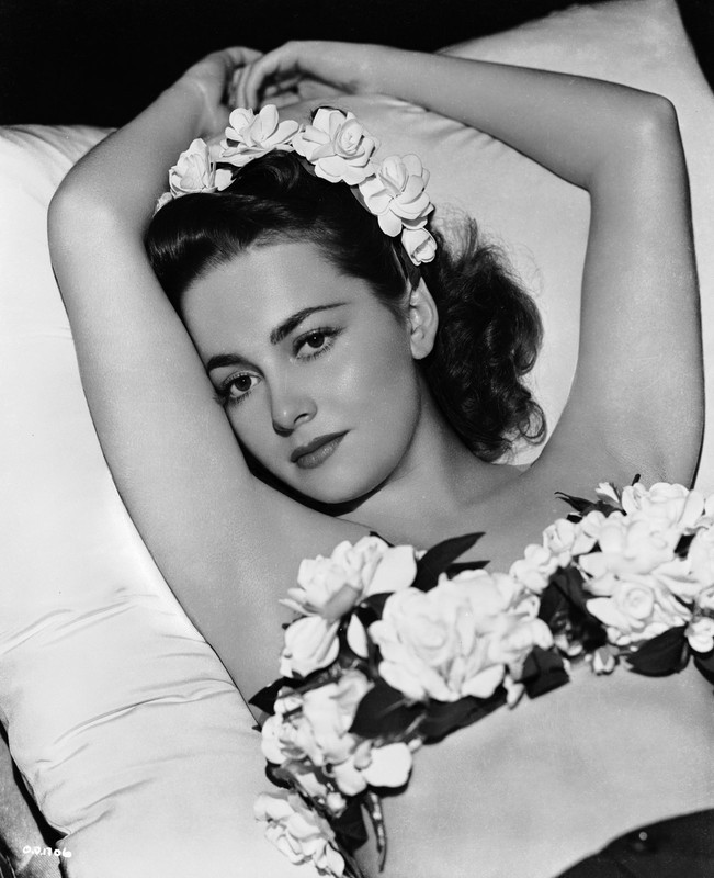 olivia_de_havilland_b87