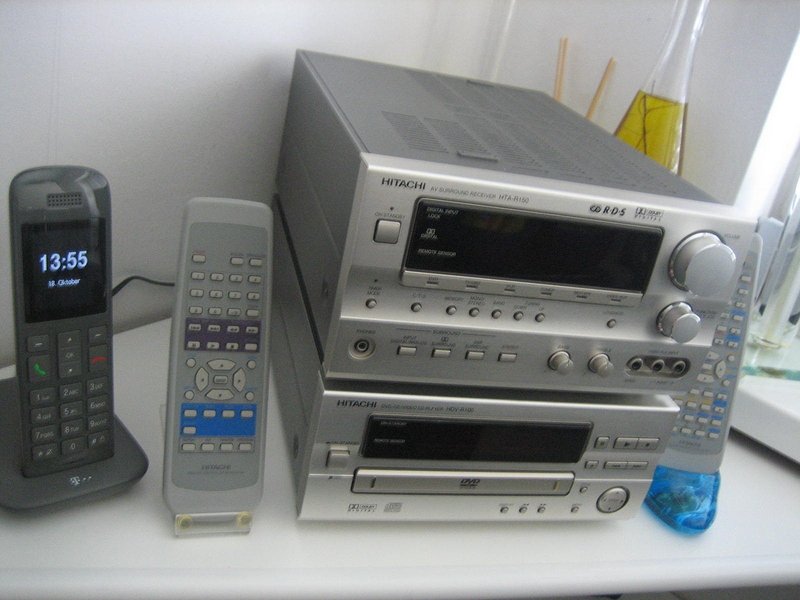 [Bild: HITACHI-Midi-Anlage-005.jpg]