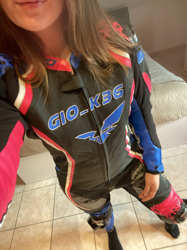 87E569F7-F62A-446B-BAE5-AF5ECABAB590