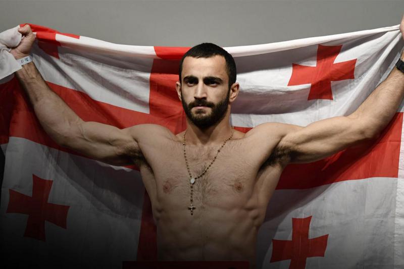 Гига Чиакдзе се закани да направи Холоуей инвалид