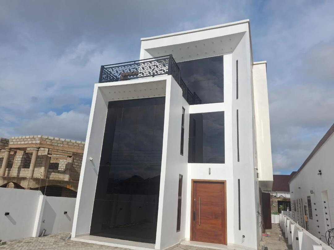 East Legon Hills 5-bedroom garage