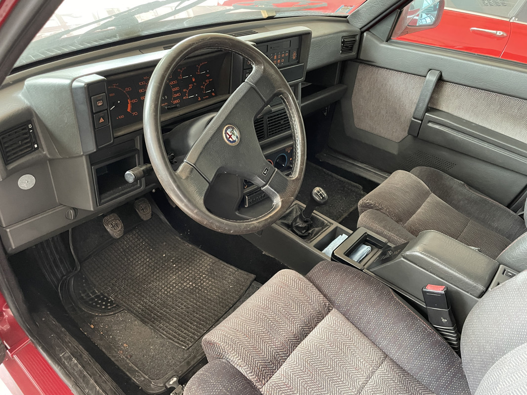 35EDC882-B135-4196-A91F-A26B15F7235D