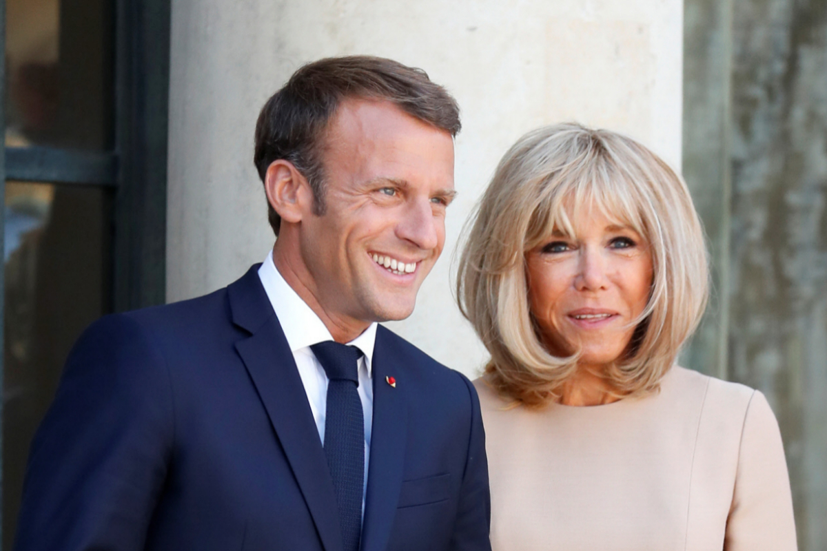Brigitte, esposa de Emmanuel Macron demandará a quien dijo que es una mujer trans