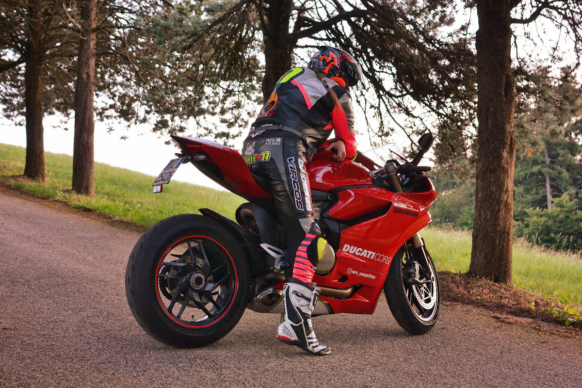 CAF8020B-FE56-40D8-A372-8FD9E973934C