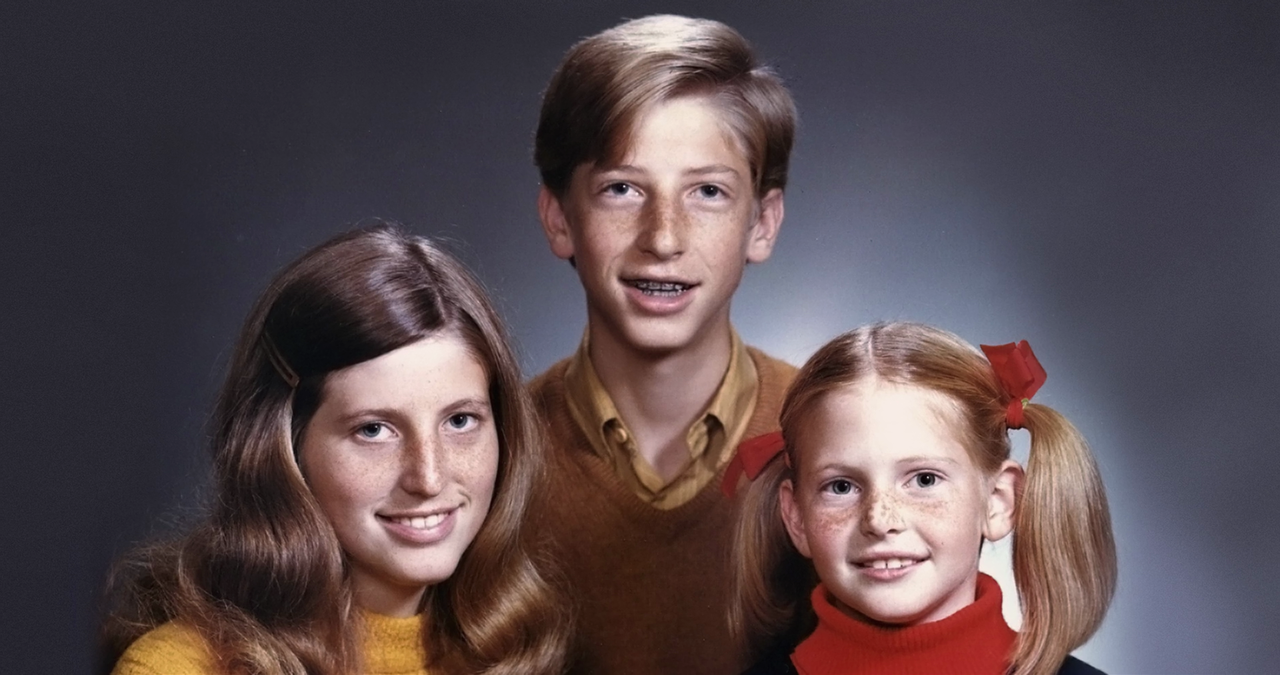 Inside Bills Brain Decoding Bill Gates 2019 S01 1080p NF Webrip x265 10bit EAC3 5 1 Goki