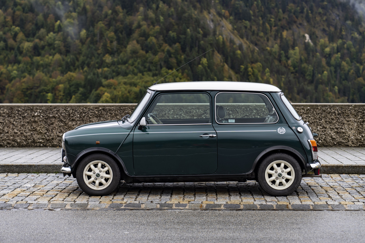 P90442255_highRes_mini-cooper-mk-vii-1