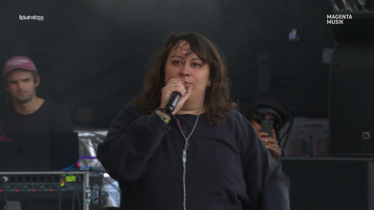 mpv-shot_FILLY-Lollapalooza.Berlin.2025.1080p.WEB-DL.AVC-Нечипорук_00_06_30_0003