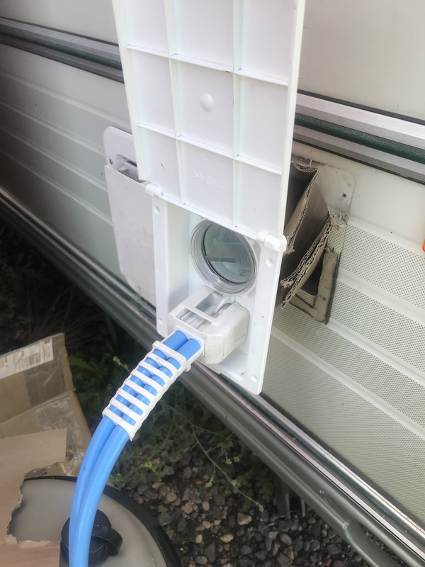 C80ECB1C-FF72-4E90-A573-E07466AA3B56