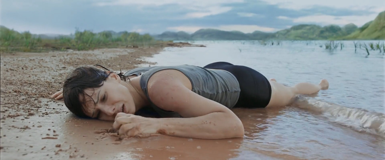 Gravity 2013 BluRay [Hindi + Tamil + English] 1080p 480p 720p Screenshot