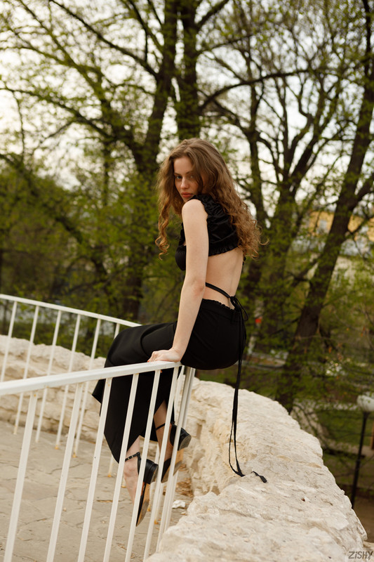 full_016_1351373167153554