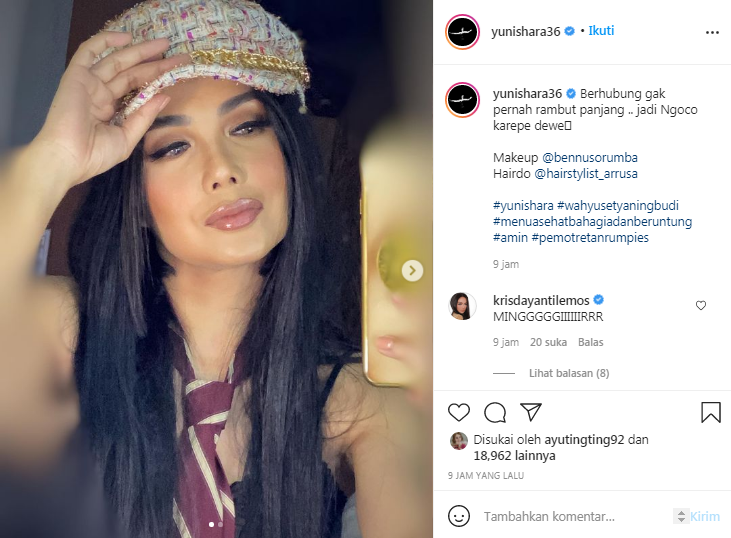 Yuni Shara tampil beda dengan gaya rambut panjangnya