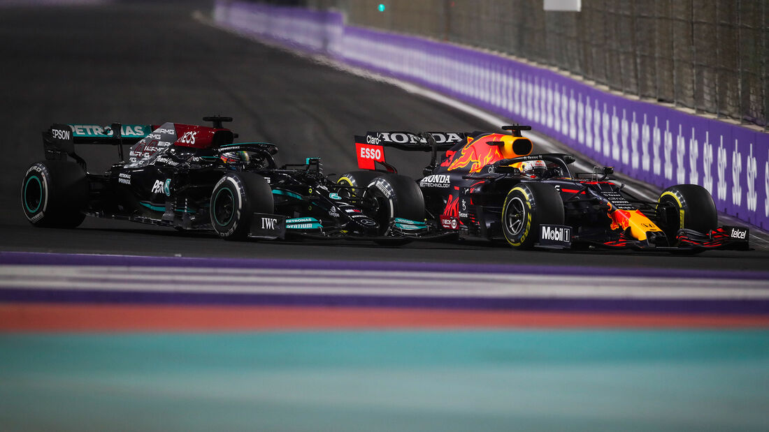Verstappen-Hamilton-GP-Saudi-Arabien-2021-Jeddah-Rennen-169Gallery-dd99ccd1-1856910