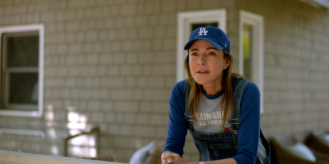 Shrinking.S02E12.The.Last.Thanksgiving.2160p.10bit.ATVP.WEB-DL.DDP5.1.HEVC-Vyndros.mkv_snapshot_22.1