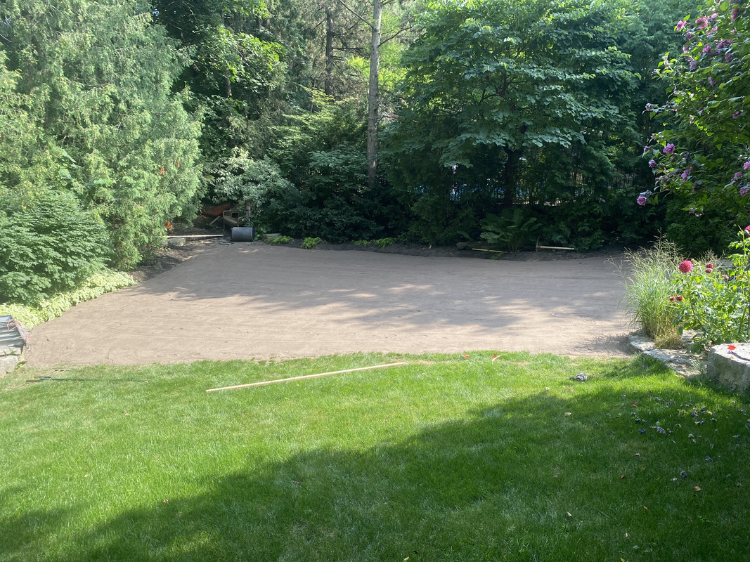 B89E8129-5DB5-4F94-ADF0-237F7C31016D