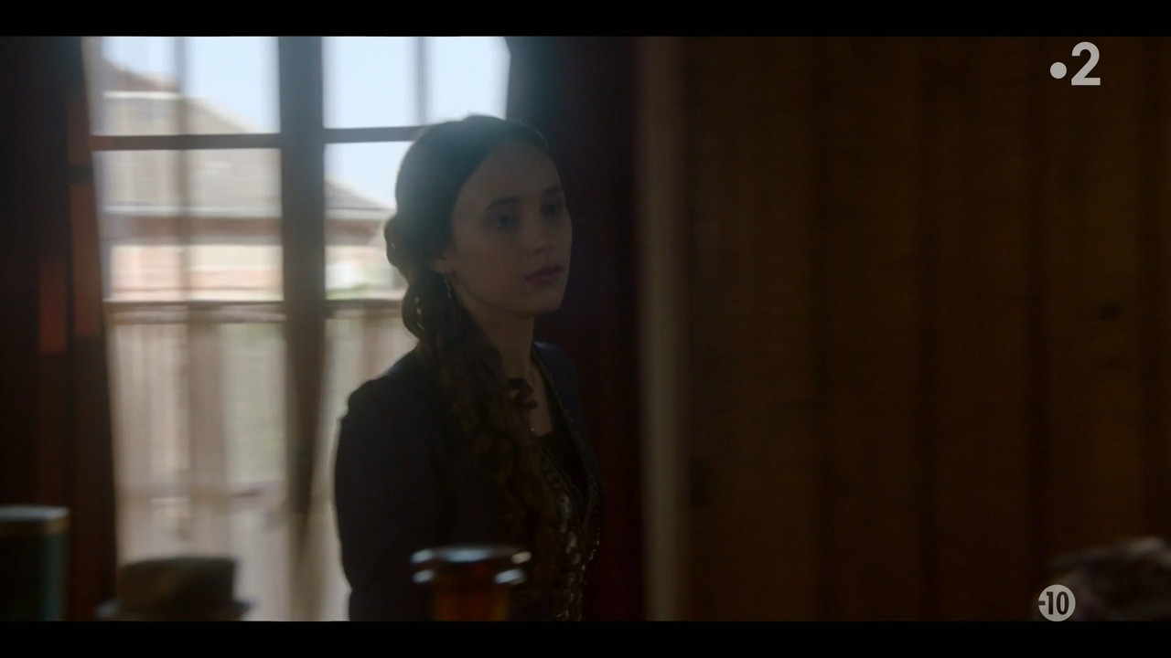 2021-12-13_21_05_Fr2_Emma-Bovary.mp4_snapshot_01.15.49.178