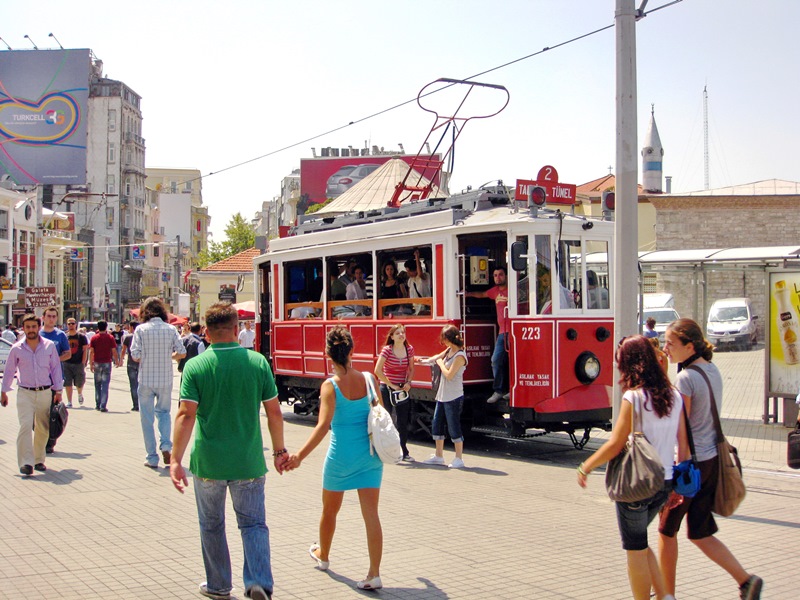 В Истанбуле, в Константинополе ...