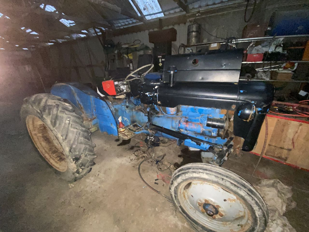 1958 Dexta 957E15495 - 06