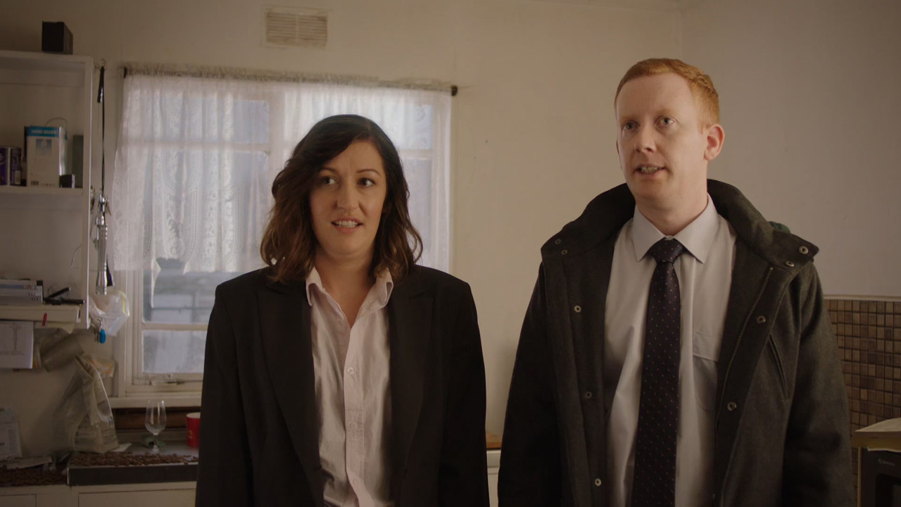 Rosehaven (2016) Season 1 S01 (1080p AMZN WEB-DL x265 HEVC 10bit EAC3 2.0 MONOLITH) [QxR]