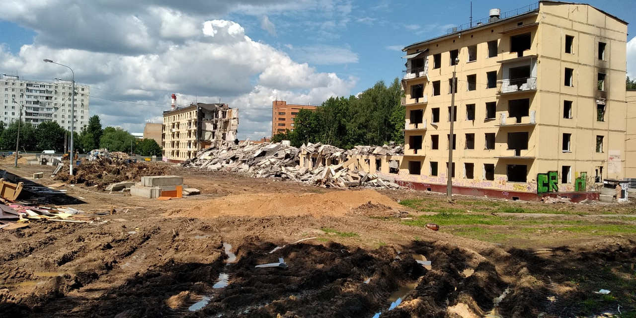 930C3D64-F461-4F0F-B283-CD2282224D7C