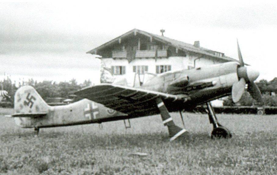 Concluído] Focke-Wulf Fw 190 D-9 Jagdverband 44 