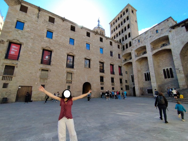 Barcelona 2025 - Blogs de España - Dia 2. Jueves 17 de Abril. El barrio gótico. (20)