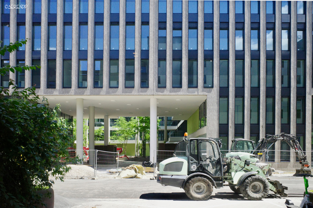 R0012800b.jpg