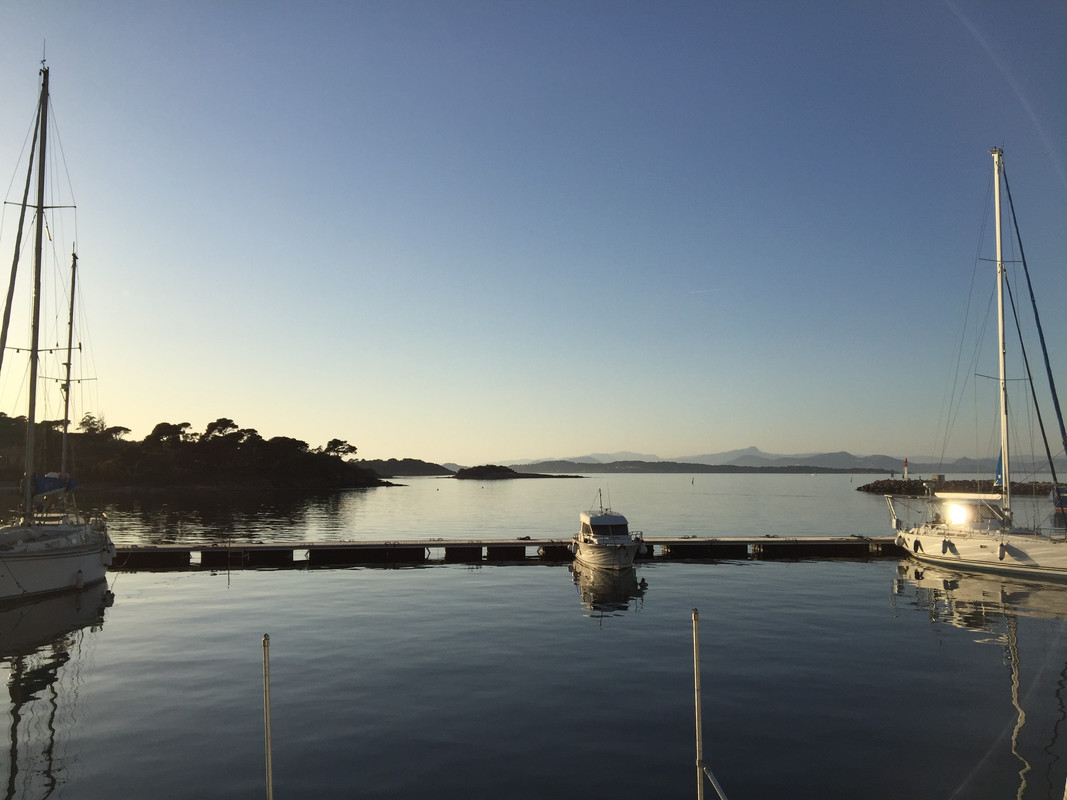 077BC21E-F0FA-4EB9-9FEE-9A486C90F7B1