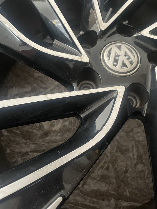 B01BDC35-BF7E-49A8-BDFA-07EA9A93033F