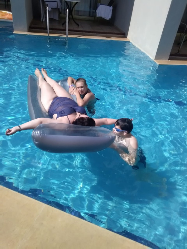 8666B55B-F376-4FC4-8E4C-EA0D231F69C6