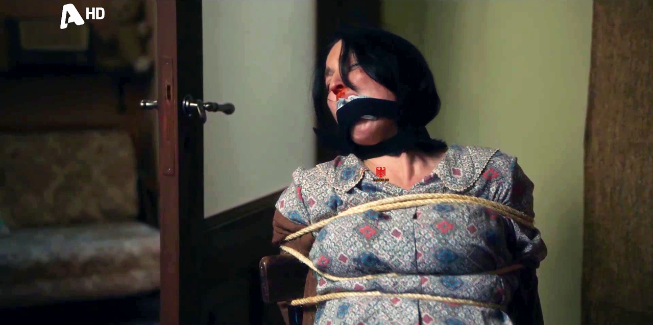 Nefeli Papaderou 17 PORTO LEONE S01EP36 38