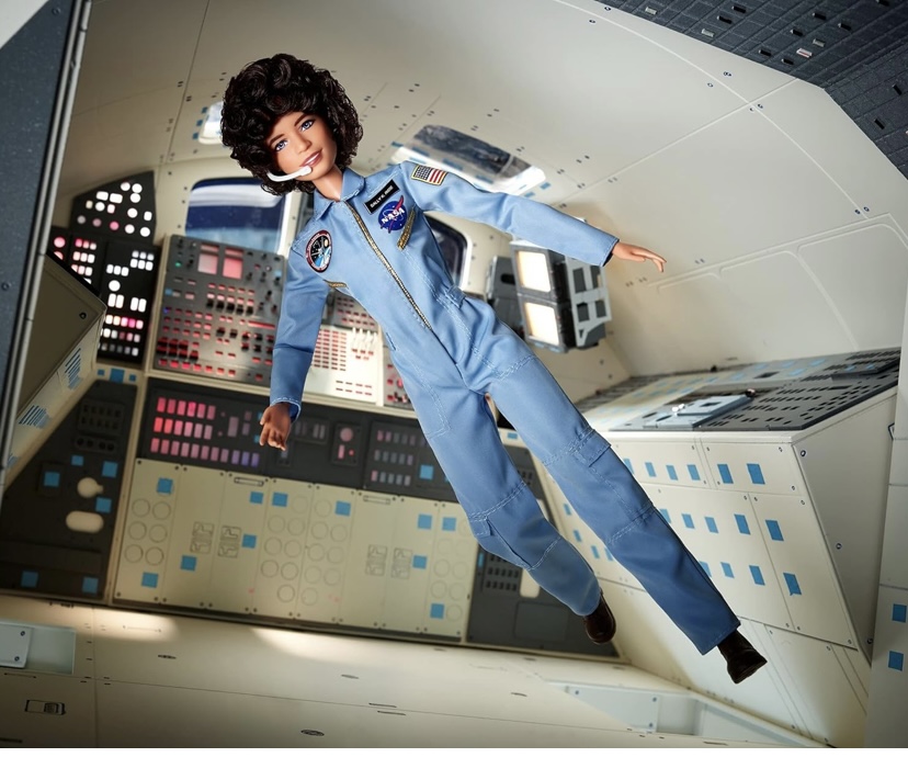 Samantha Cristoforetti Barbie Astronaut  IMG-9292