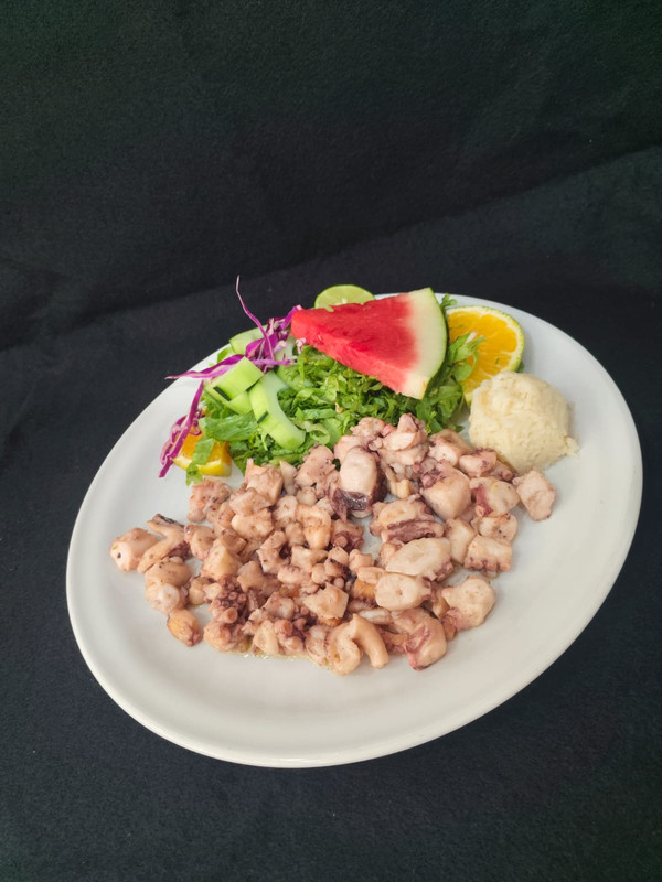 Pulpo Picado Al mojo de ajo