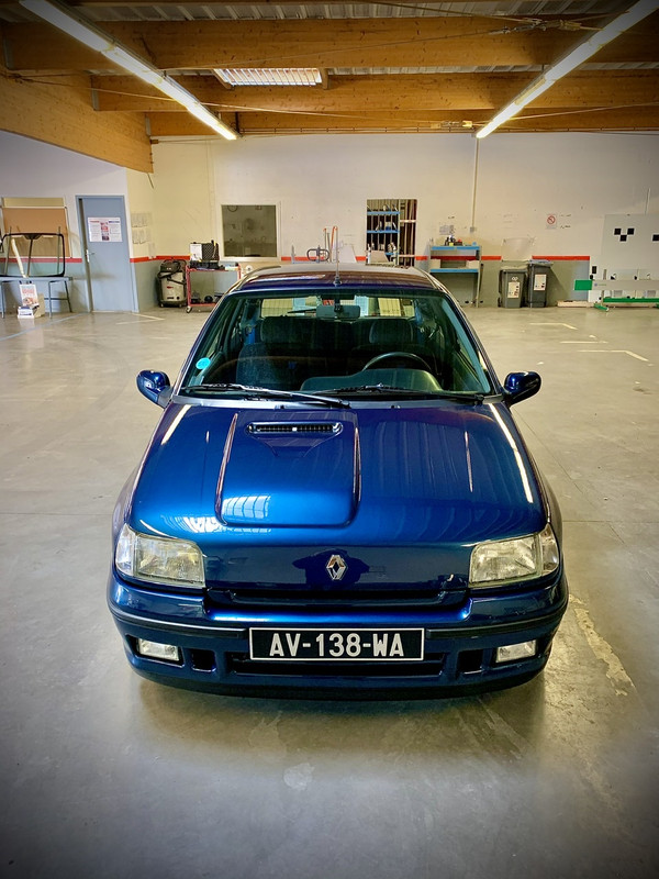 BABFC079-0360-4159-B2D0-47C4BF180004