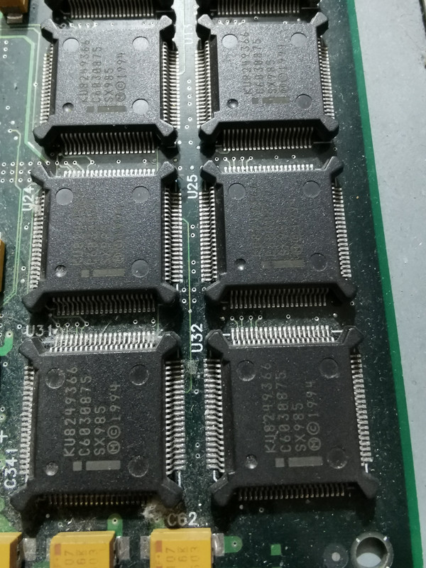sx985