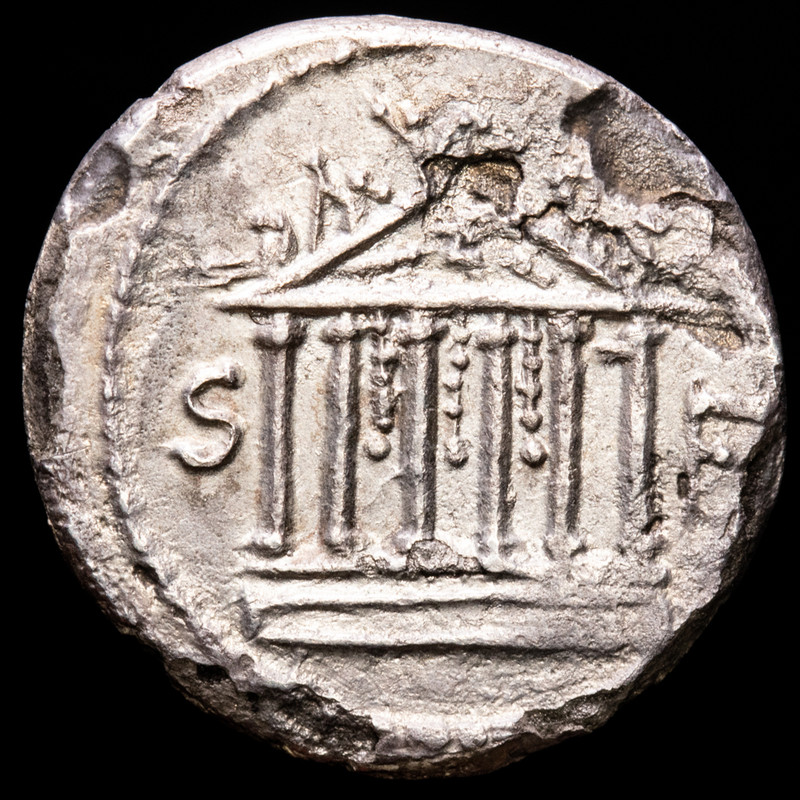 Denario gens Petillia. Templo hexástilo de "Iupiter Optimus Maximus". Roma. IMG-0225