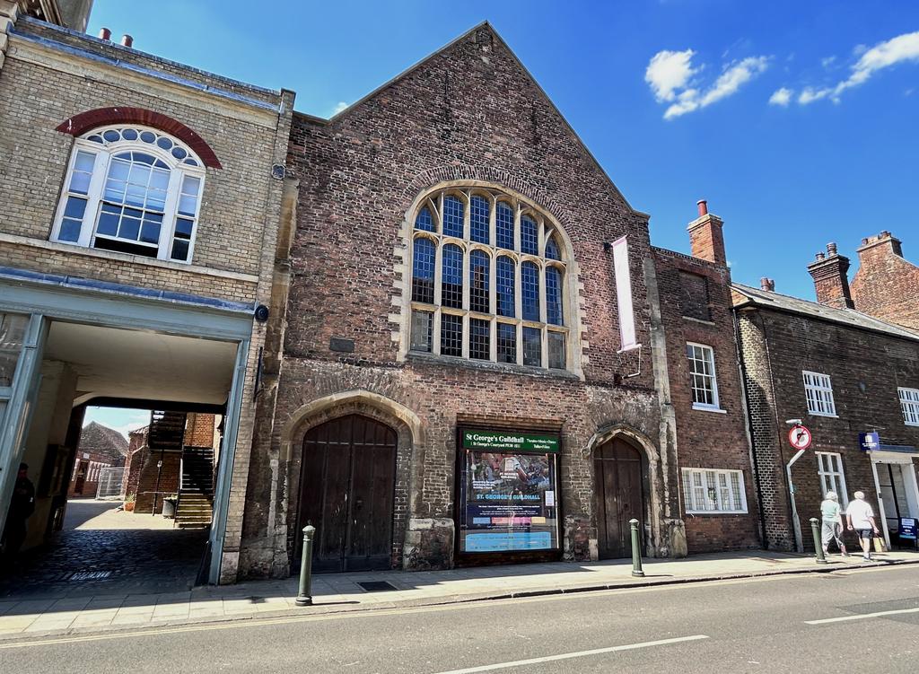 Пёстрая лента. Путешествие по сельским дорогам Англии в мае 2025 г.