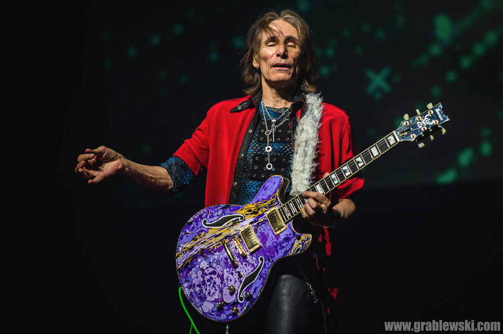 [Obrazek: 2023-05-03-Steve-Vai-030.jpg]