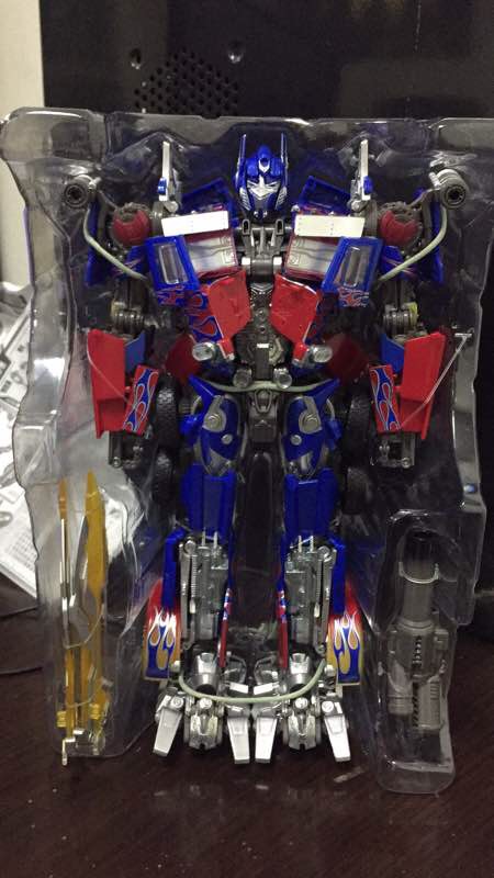 Mastepiece-Movie-Optimus-Prime