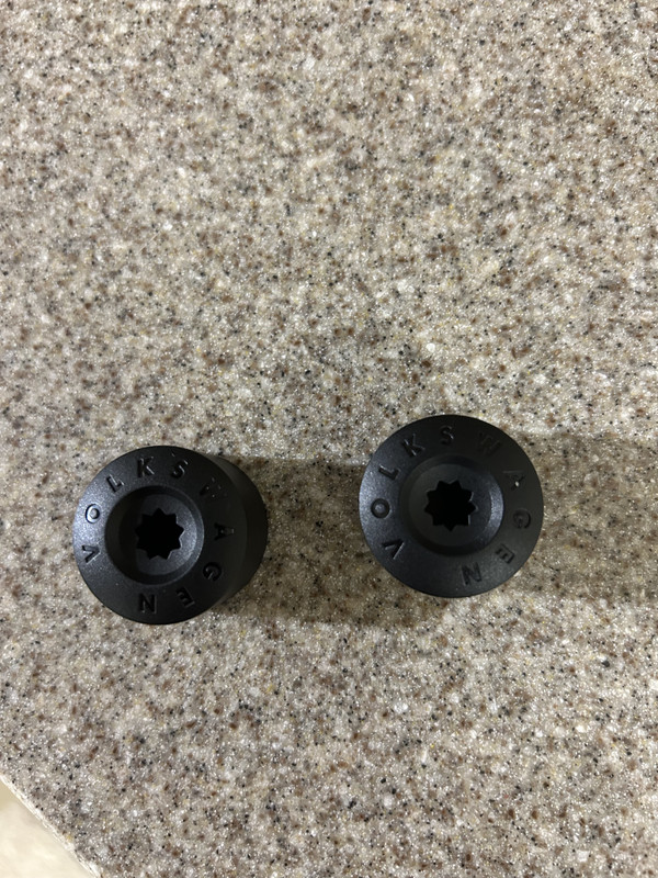 3D0F64F7-8CB7-4DB8-92FD-D0F1D580F5E6