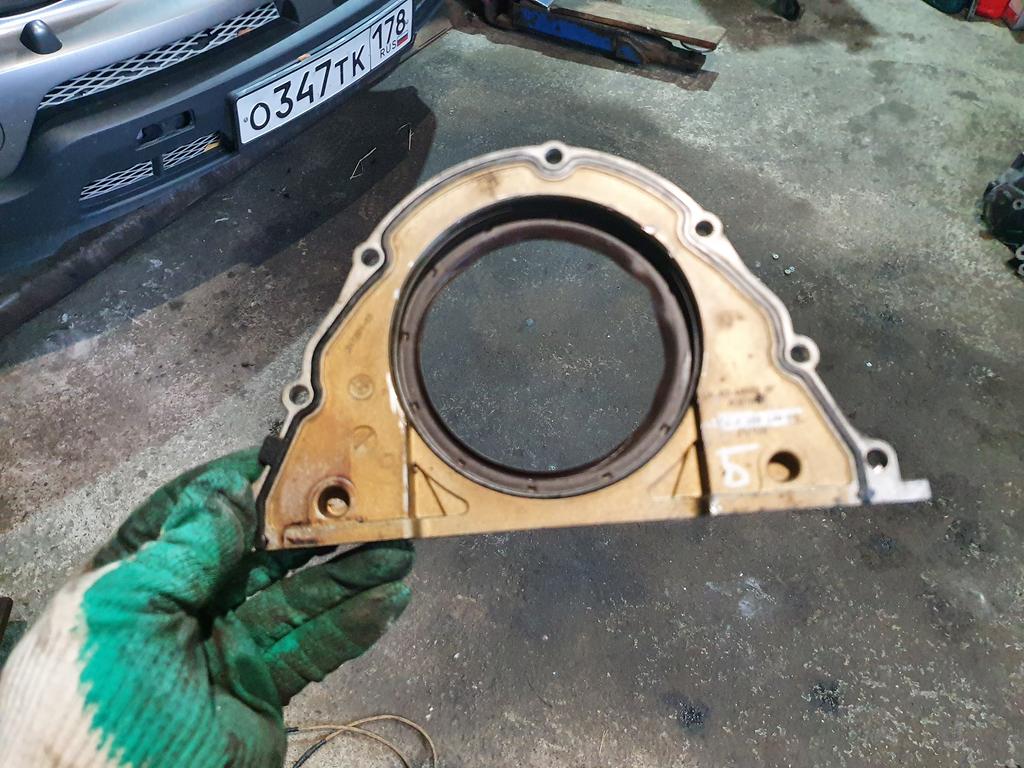 Корпус заднего сальника коленвала