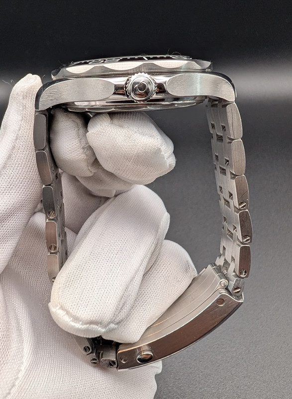 PXL 20251115 025301468